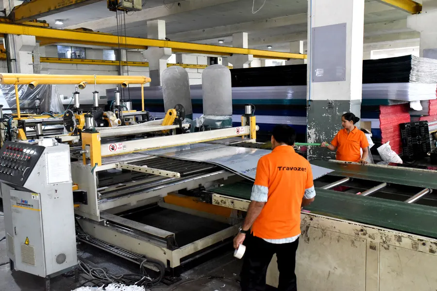 Sheet processing equipment at Travozet
