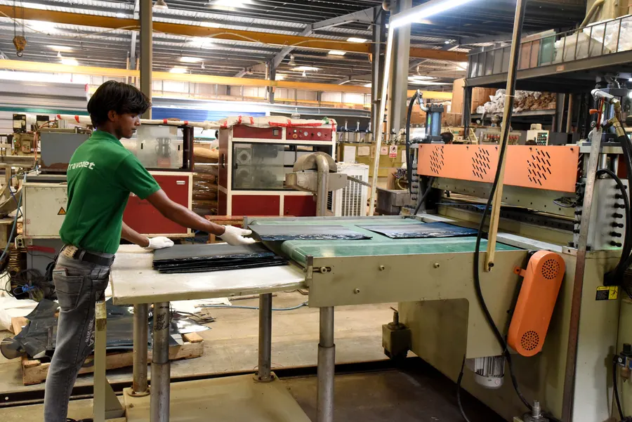 Sheet cutting at Travozet Industries